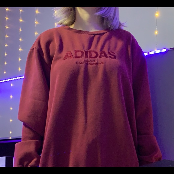 adidas Sweaters - Adidas Vintage Sweatshirt